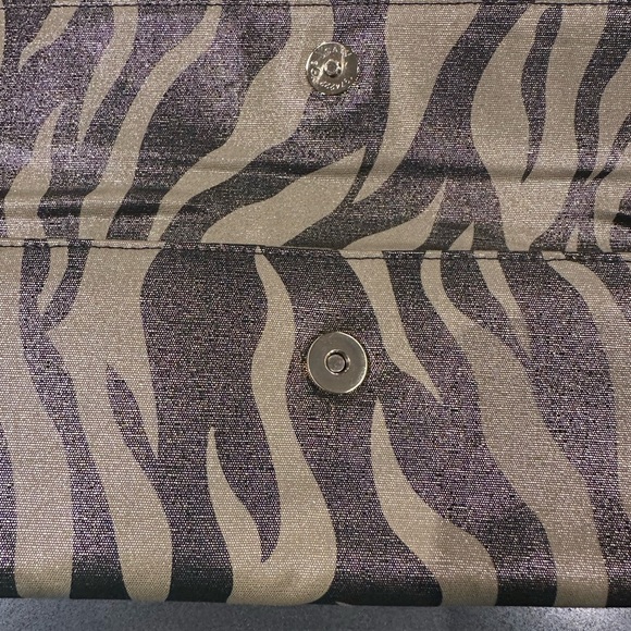 Vintage Charles David wristlet or clutch - Picture 9 of 15